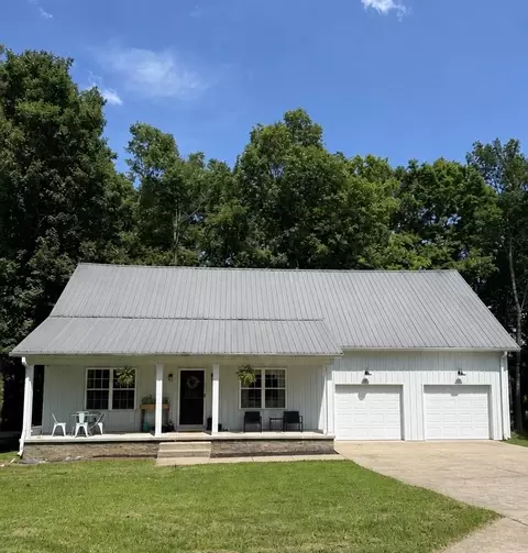 1860 Walkers Chapel Rd, Adolphus, KY 42120