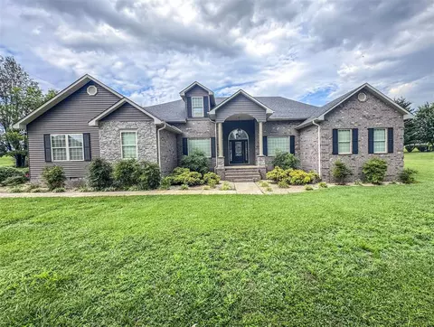 48 Oakwind Rd, Glasgow, KY 42141