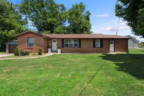 1420 Virginia Dr, Bowling Green, KY 42101