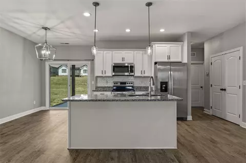 1220 Shallowford St, Bowling Green, KY 42101