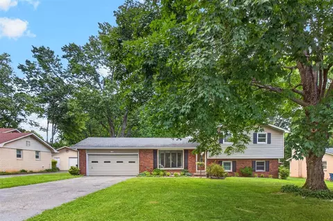 2756 Cheyenne Dr, Bowling Green, KY 42104