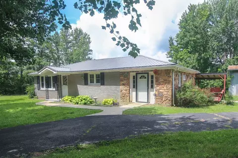 20467 N Greenville Rd, White Plains, KY 42464