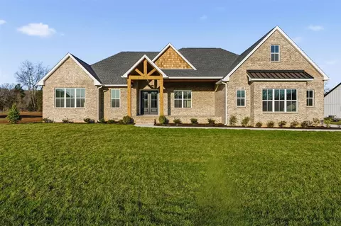 1728 Hazel Farms Ln, Bowling Green, KY 42103