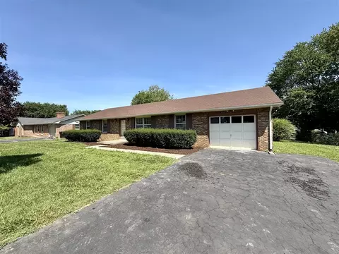 1611 Planters Way, Bowling Green, KY 42104