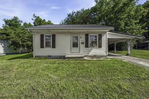 405 W Locust St, Scottsville, KY 42164