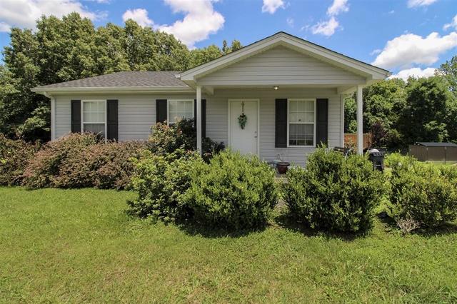 150 Ray Hooten Rd, Scottsville, KY 42164