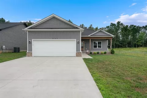 2761 Cedrus Ave, Bowling Green, KY 42101