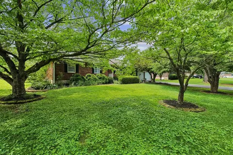 2112 Grider Pond Rd, Bowling Green, KY 42104