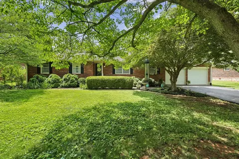 2112 Grider Pond Rd, Bowling Green, KY 42104