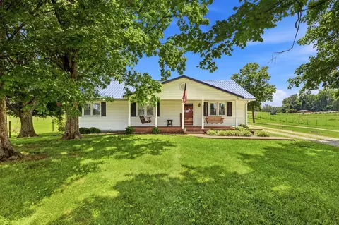 3281 Hydro Pondsville Rd, Smiths Grove, KY 42171