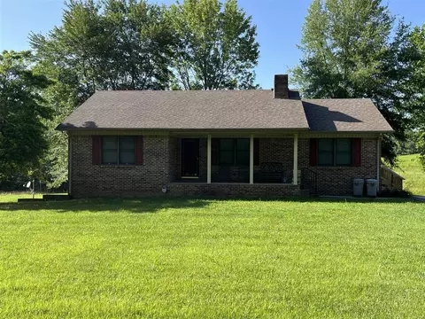 700 Frogue Rd, Burkesville, KY 42717