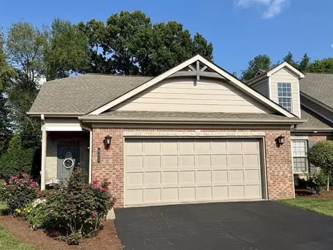 208 Chippewa Dr, Bowling Green, KY 42103