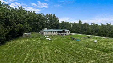 146 Mercer Rd, Bowling Green, KY 42101