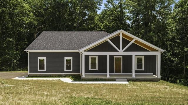 820 Hill Rd, Bowling Green, KY 42103