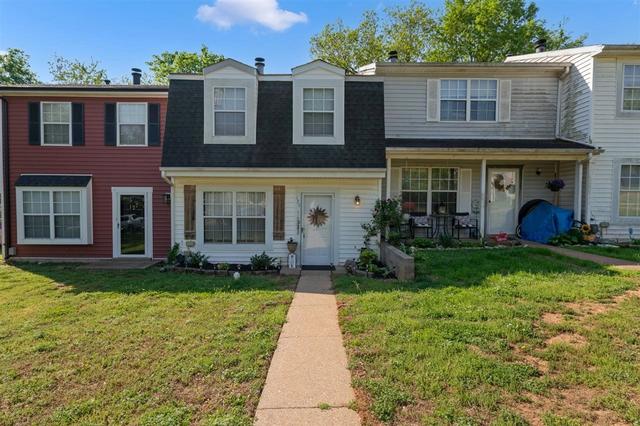 125 Pebble Ct, Bowling Green, KY 42101