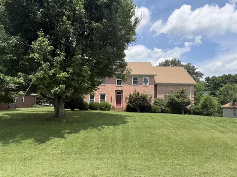 26 Trapper Way, Bowling Green, KY 42103