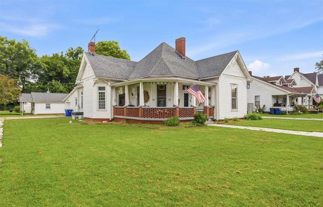 317 E 2nd St, Russellville, KY 42276