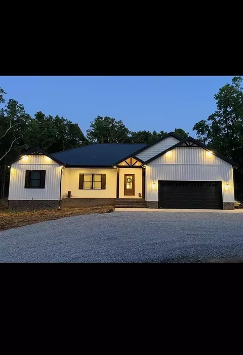 383 Echo Valley Rd, Auburn, KY 42206