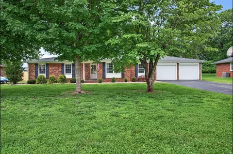 1725 Curling Way, Bowling Green, KY 42104