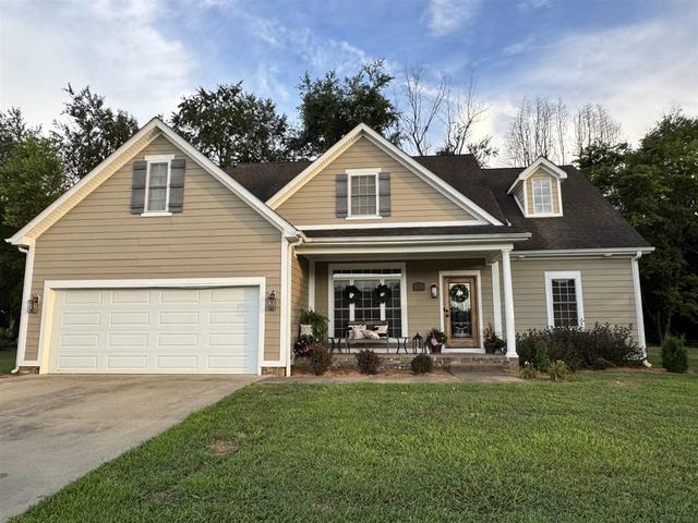 211 Hayden Heady Cir, Bowling Green, KY 42101