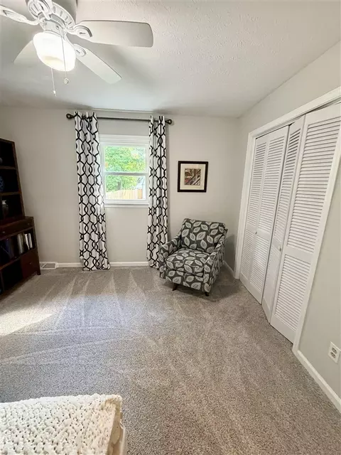 Other - 829 E 10th Ave, Bowling Green, KY 42101 photo 2 of 12