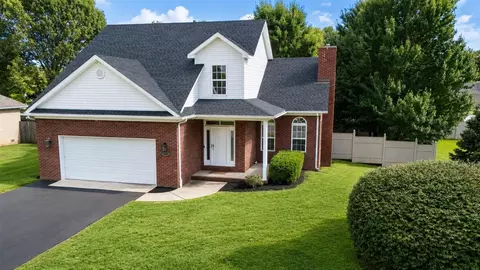 1313 James Edward Ct, Bowling Green, KY 42103