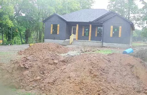 106 Bowden St, Russellville, KY 42276
