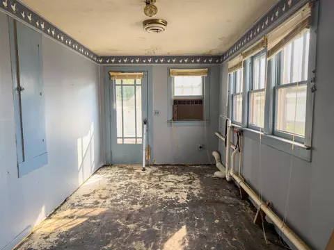 Other - 218 E Cherry St, Glasgow, KY 42141 photo 2 of 4