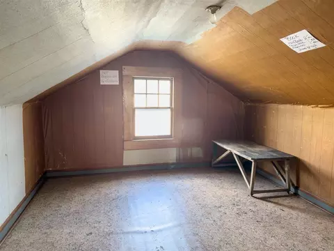 Bedroom - 218 E Cherry St, Glasgow, KY 42141 photo 1 of 1