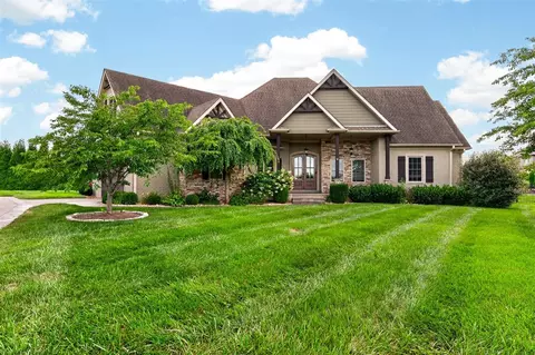 205 Little Bear Ct, Bowling Green, KY 42104