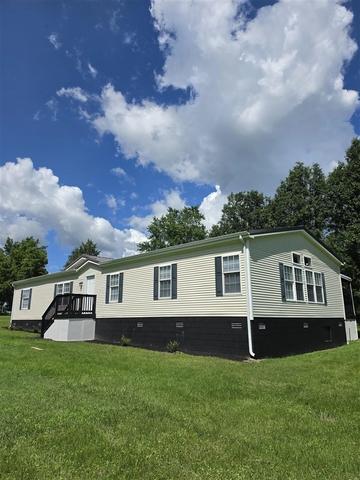 114 N Church St, White Plains, KY 42464