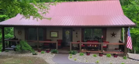 1767 Smiths Grove Rd, Scottsville, KY 42164