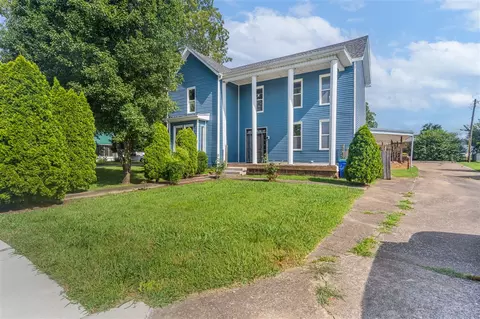 614 Maple St, Auburn, KY 42206