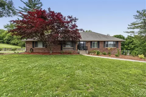 127 Ridgewood Ct, Bowling Green, KY 42103