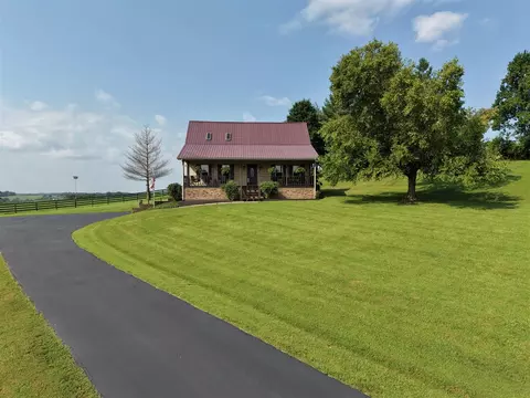 2983 Temple Hill Rd, Summer Shade, KY 42166