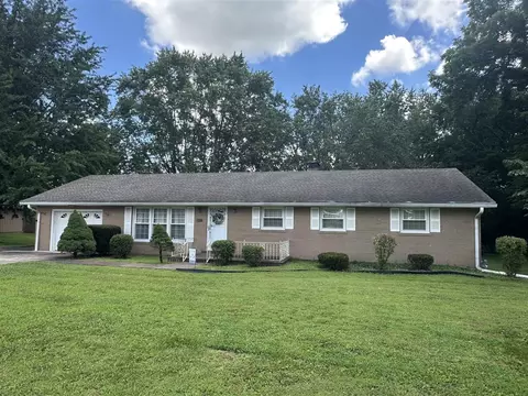 2310 Grandview Ct, Bowling Green, KY 42104