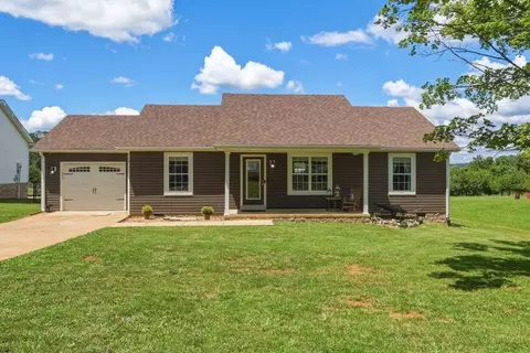 714 Detour Rd, Bowling Green, KY 42101