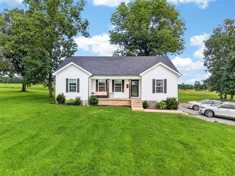 100 Hardin Ln, Russellville, KY 42276