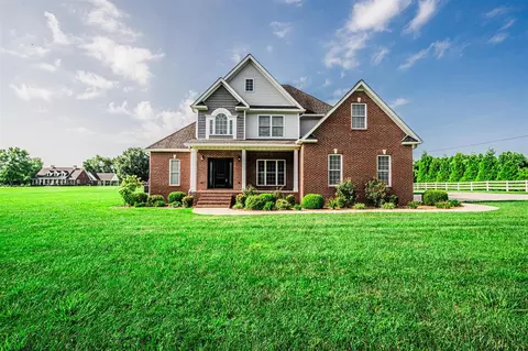 280 Kenwood Ln, Greenville, KY 42345