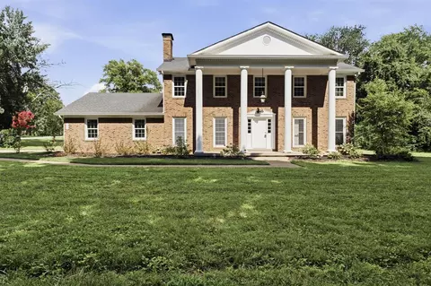 2904 Smallhouse Rd, Bowling Green, KY 42104