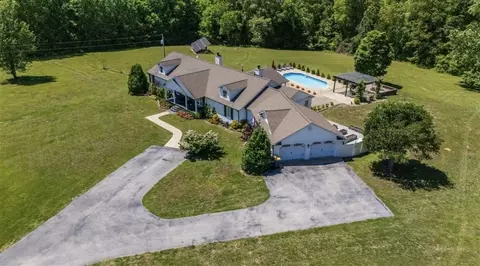 1892 Hiley Spencer Rd, Scottsville, KY 42164