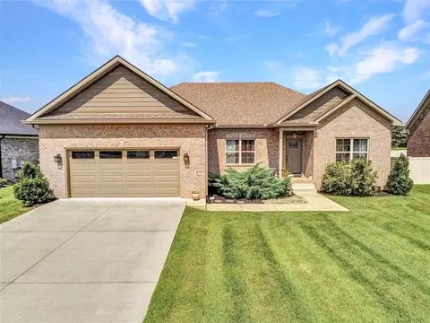 812 Olde Gap Ct, Bowling Green, KY 42104