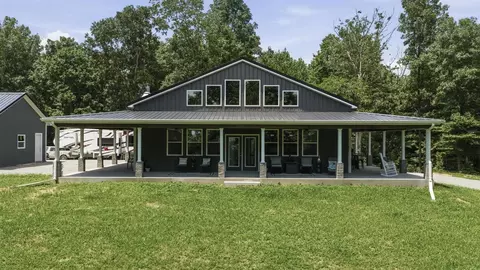2271 Brooklyn Rd, Morgantown, KY 42261