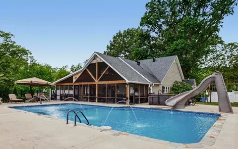 3810 Old Glasgow Rd, Scottsville, KY 42164