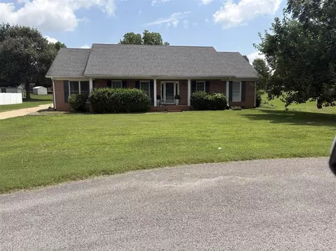 938 Meadowlark Ct, Bowling Green, KY 42103