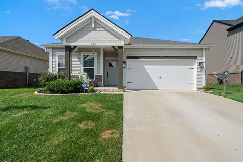 656 Big Leaf Ave, Bowling Green, KY 42104