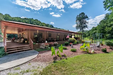 1140 Lewis Creek Rd, Burkesville, KY 42717