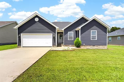 636 Red Maple St, Bowling Green, KY 42101