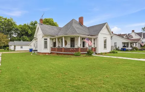 317 E 2nd St, Russellville, KY 42276