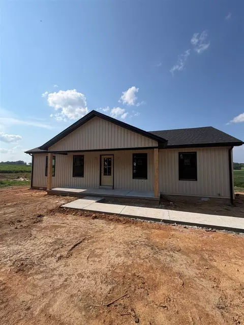 973 Erwin Rd, Scottsville, KY 42164